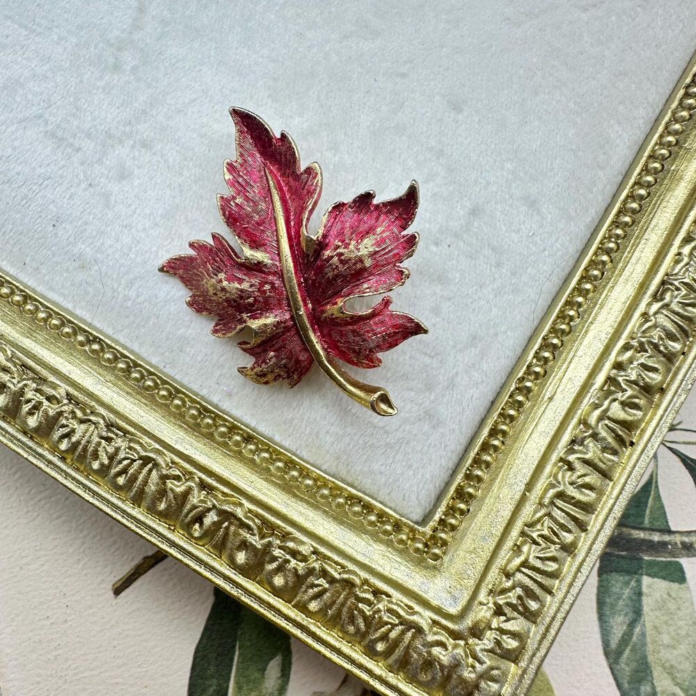 Vintage Manselle Red Gold Tone Maple Leaf Brooch Pin